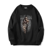 Ataque a camisas pretas da Jaqueta Titan