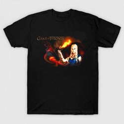 Daenerys Targaryen a její drakové tričko